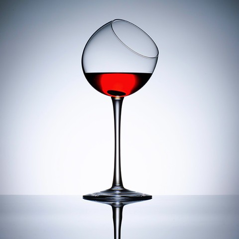 Tilted Wine Glass Set