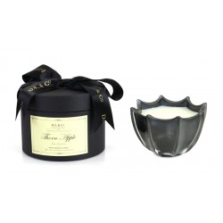 Thorn Apple 15oz Scalloped Candle